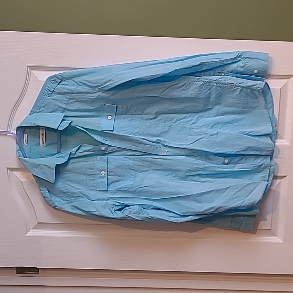 Calvin Klein men's dress shirt sz. Small